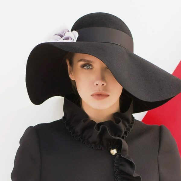 Wardrobe Essentials Every Fashionista Needs: Timeless Pieces for…