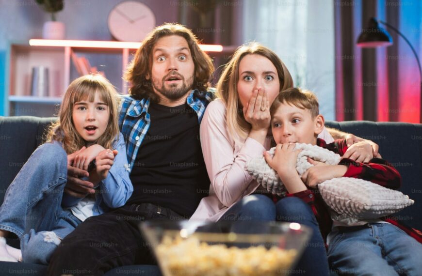 Hollywood Buzz: Latest News and Gossip from Tinseltown, What…