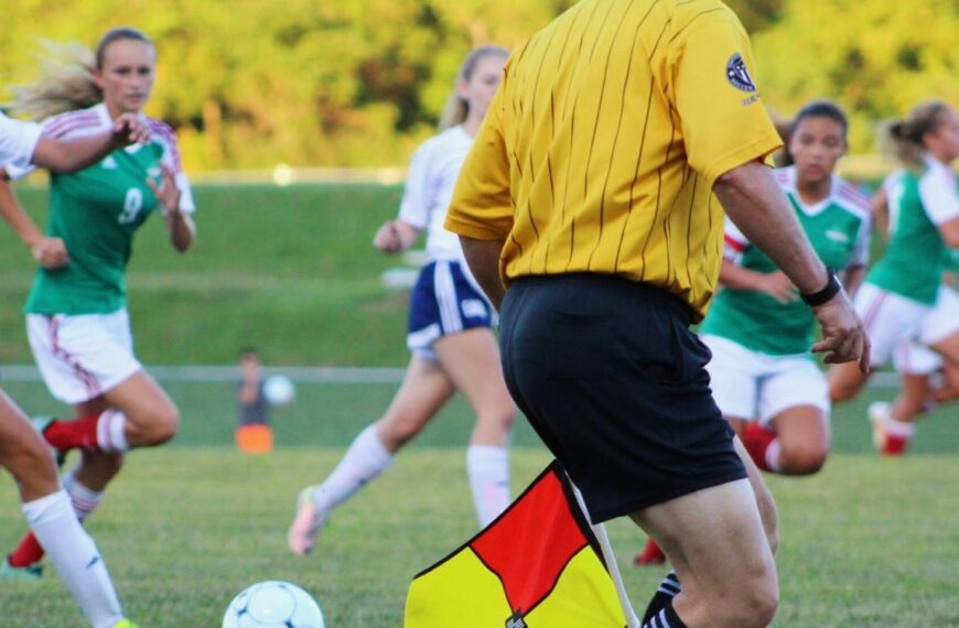 Australian Open: Ashleigh Barty Claims…